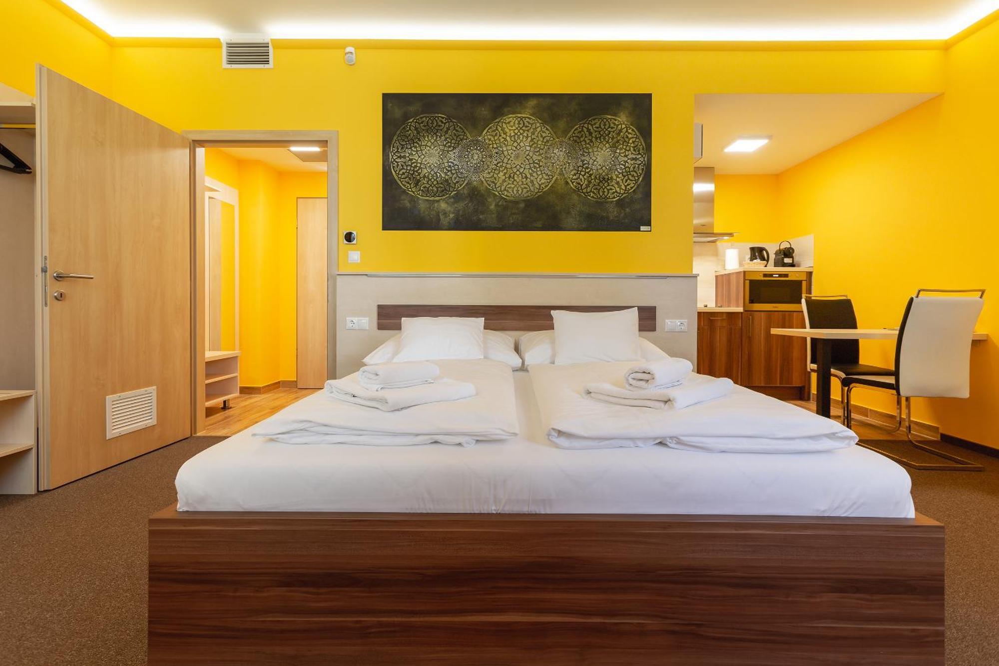 Mayer Superior Apartahotel *